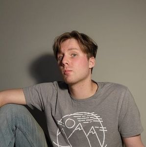 Meet your Posher, Adam